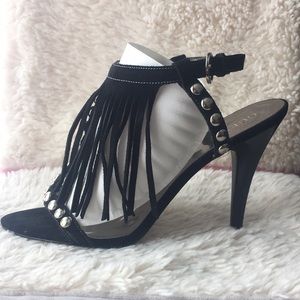 Strappy leather Guess heels.